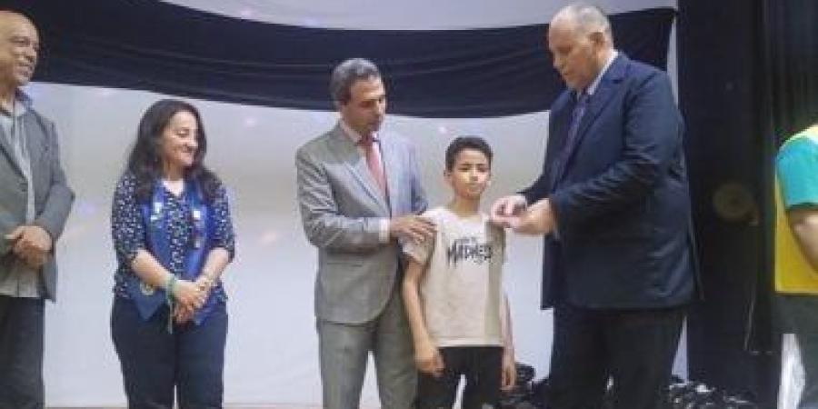 تعليم كفر الشيخ: توزيع 2447 نظارة طبية و237 تحويلًا لإجراء العمليات مجانا