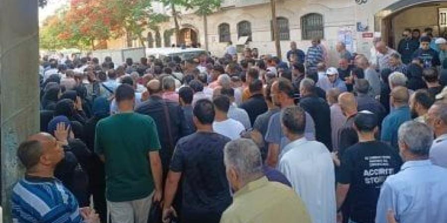 تشييع جنازة الفنان الشباب كريم عبد العليم بمقابر عواره فى طنطا.. صور