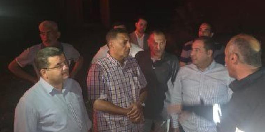محافظ القليوبية ومدير الأمن يتابعان أعمال السيطرة على حريق مصنع للبويات بالخانكة.. صور