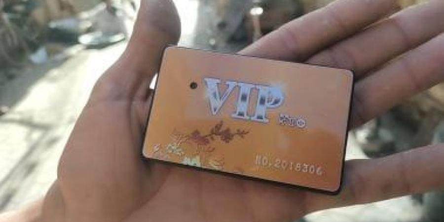 ضبط سماعتى غش مع طالبين قبل دخول لجنة ثانوية بقنا.. صور