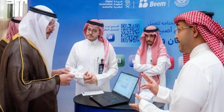 سعود بن نهار يطَّلع على برامج «مجمع سلمان للحديث النبوي»