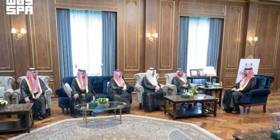 أمير منطقة الحدود الشمالية يطّلع على مشروع التحول لشركة الصحة القابضة بالمنطقة