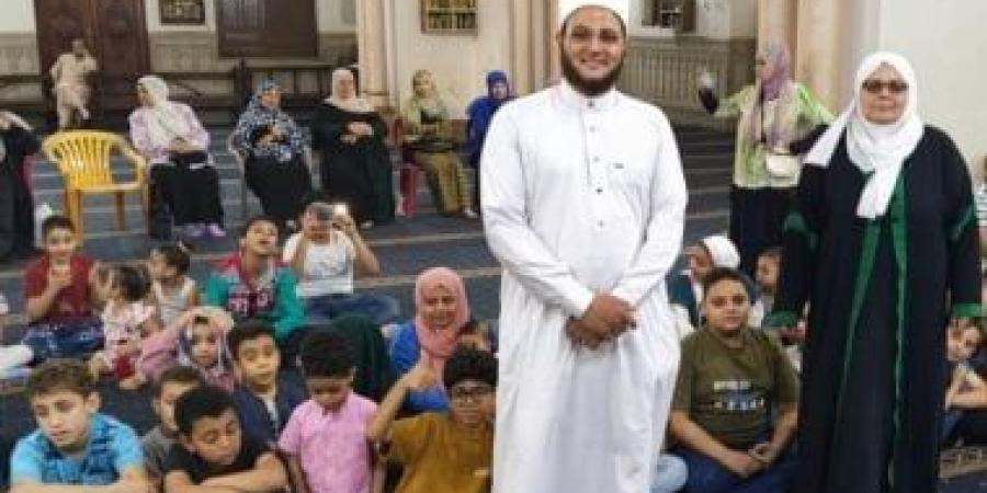 تصحيح المفاهيم لدى الأطفال فى الأنشطة الصيفية بمسجد الفولى بالمنيا