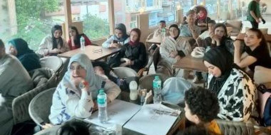 إقبال جماهيرى فى نادى جمهورية شبين الكوم لمتابعة مباراة مصر وإيران.. فيديو