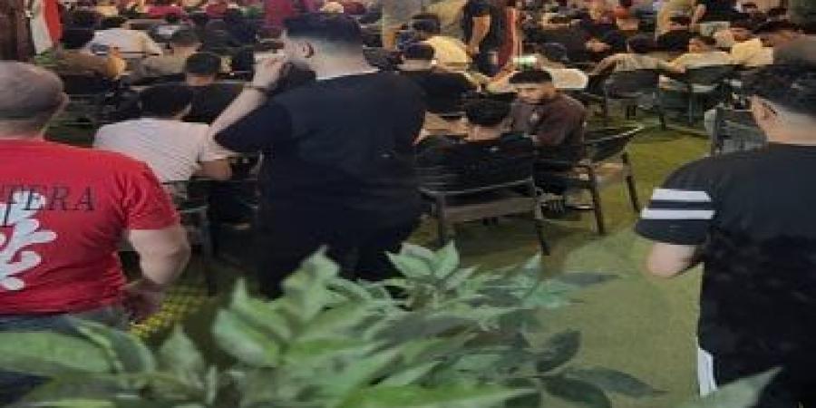 حضور جماهيري كبير أمام الشاشات بالدقهلية لتشجيع منتخب مصر ضد إيران.. مباشر