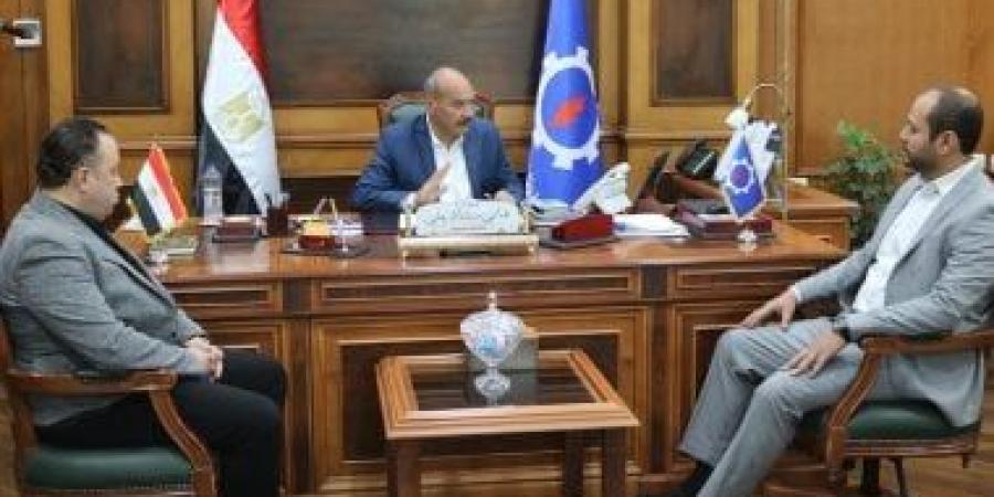 محافظ السويس: حسن المعاملة والخدمة الجيدة يعسكان نجاح التأمين الصحي الشامل