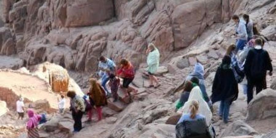 سانت كاترين تستقبل 380 سائحا لزيارة جبل موسى والمعالم السياحية