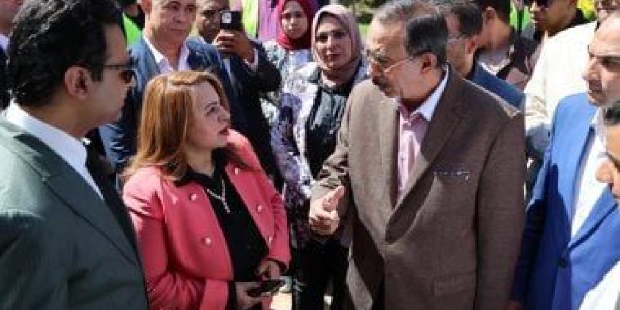 محافظ سوهاج يتفقد حملة التبرع بالدم ويؤكد: رسالة إنسانية تجسد قيم التكافل.. صور